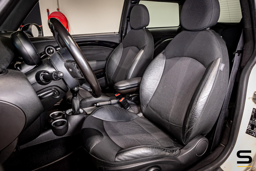 BMW 1 Serie 118i|Trekhaak|PDC voor+achter|StoelV|5-d|LED|APK 50744410-39.jpg | Schalk Automotive