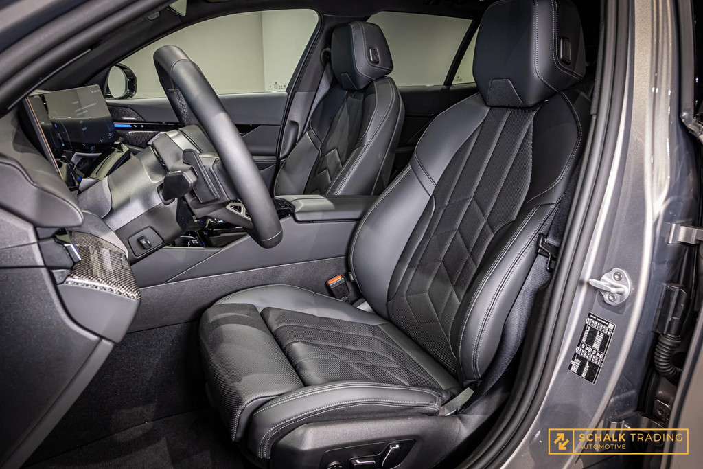 BMW 5 Serie Touring 520i|M-sport|Fisc€70.000|H&K|E-trekhaak| 49670859-48.jpg | Schalk Automotive