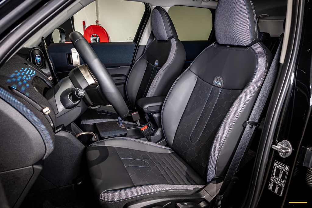 BMW iX1 EDrive20 67 kWh|M-sport|Pano|H&K|Leder|E-stoel|LED 51424482-7.jpg | Schalk Automotive