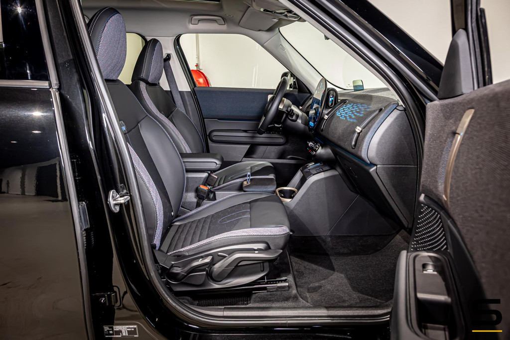 MINI Countryman Mini 1.5 C Favoured M Plus|Pano|HUD|Cam|Leder 50883344-24.jpg | Schalk Automotive