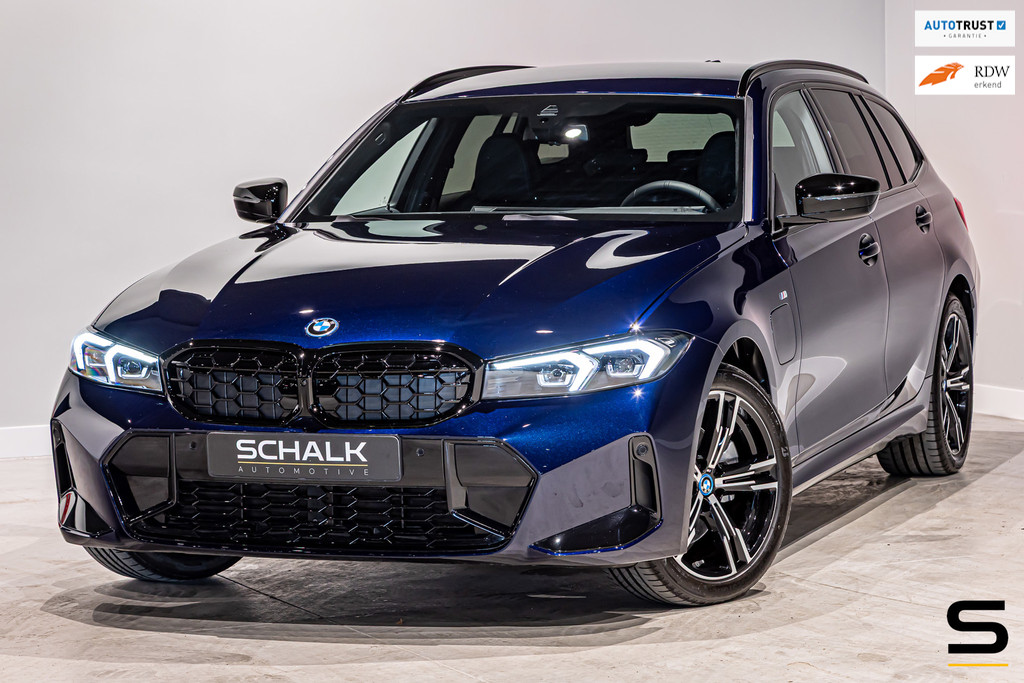 BMW 3 Serie Touring 330e|M-sport|ACC|360cam|HUD|Fisc€59.000 54188680-39.jpg | Schalk Automotive