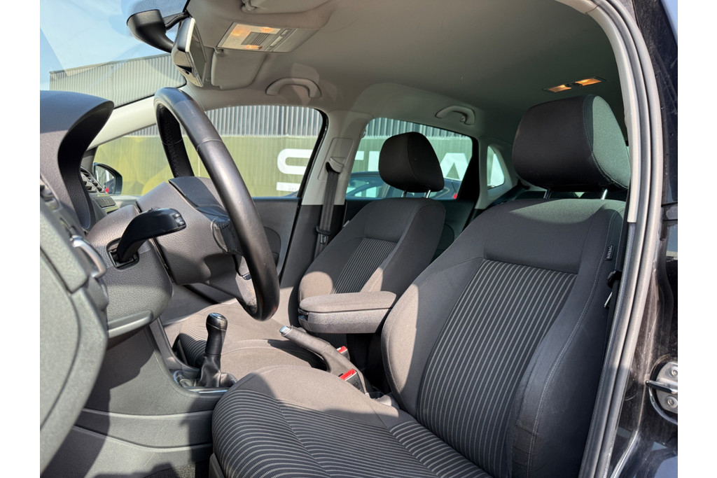 Volvo V40 2.0 D2 Nordic+|NAP|Trekhaak|Nette auto|Nieuwe APK 53927230-16.jpg | Schalk Automotive