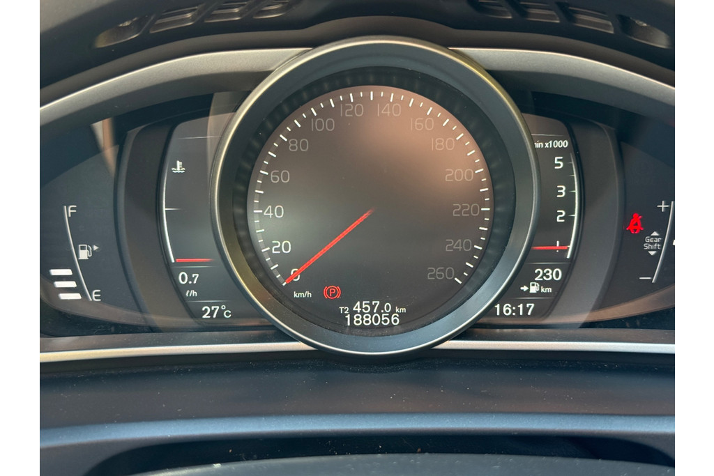 Volvo V40 2.0 D2 Nordic+|NAP|Trekhaak|Nette auto|Nieuwe APK 53927230-10.jpg | Schalk Automotive