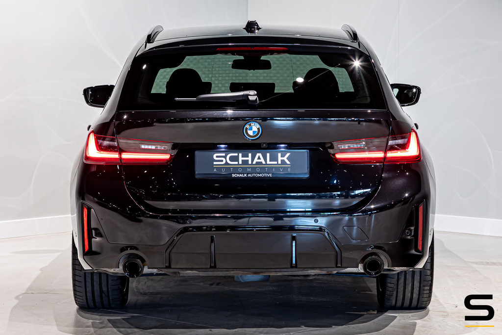 BMW 3 Serie Touring 330e|M-sport|ACC|360cam|HUD|Fisc€59.000 54188680-12.jpg | Schalk Automotive