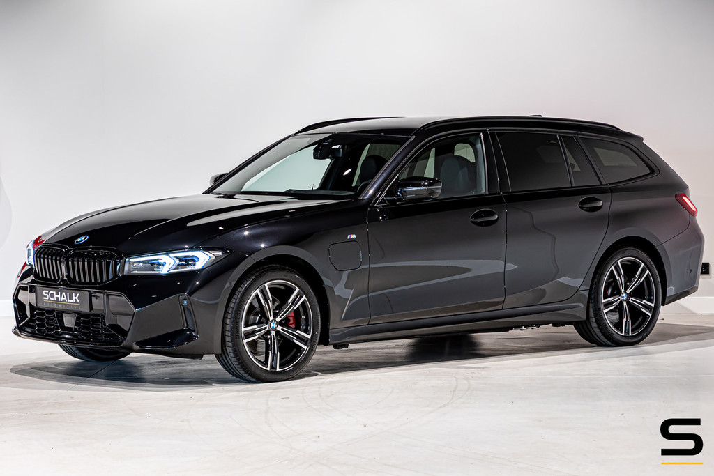 BMW 3 Serie Touring 330e|M-sport|ACC|360cam|HUD|Fisc€59.000 54188680-16.jpg | Schalk Automotive