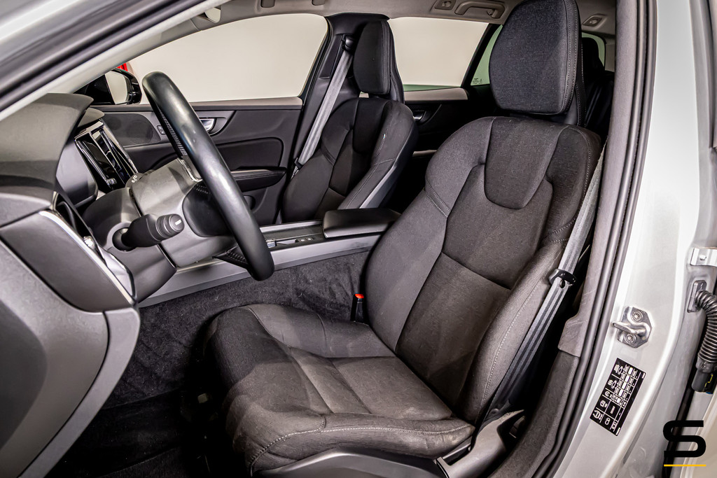 MINI Clubman 2.0 Cooper S Chili|Pano|Cam|Black-pack|H&K|APK 37549162-63.jpg | Schalk Automotive