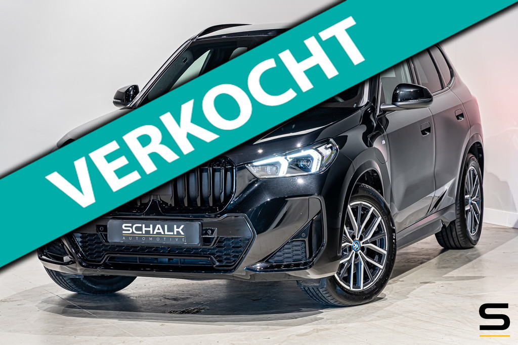 BMW iX1 EDrive30 X-Line|Sanremo Green|M-onderstel|Parking As 57203699-42.jpg | Schalk Automotive